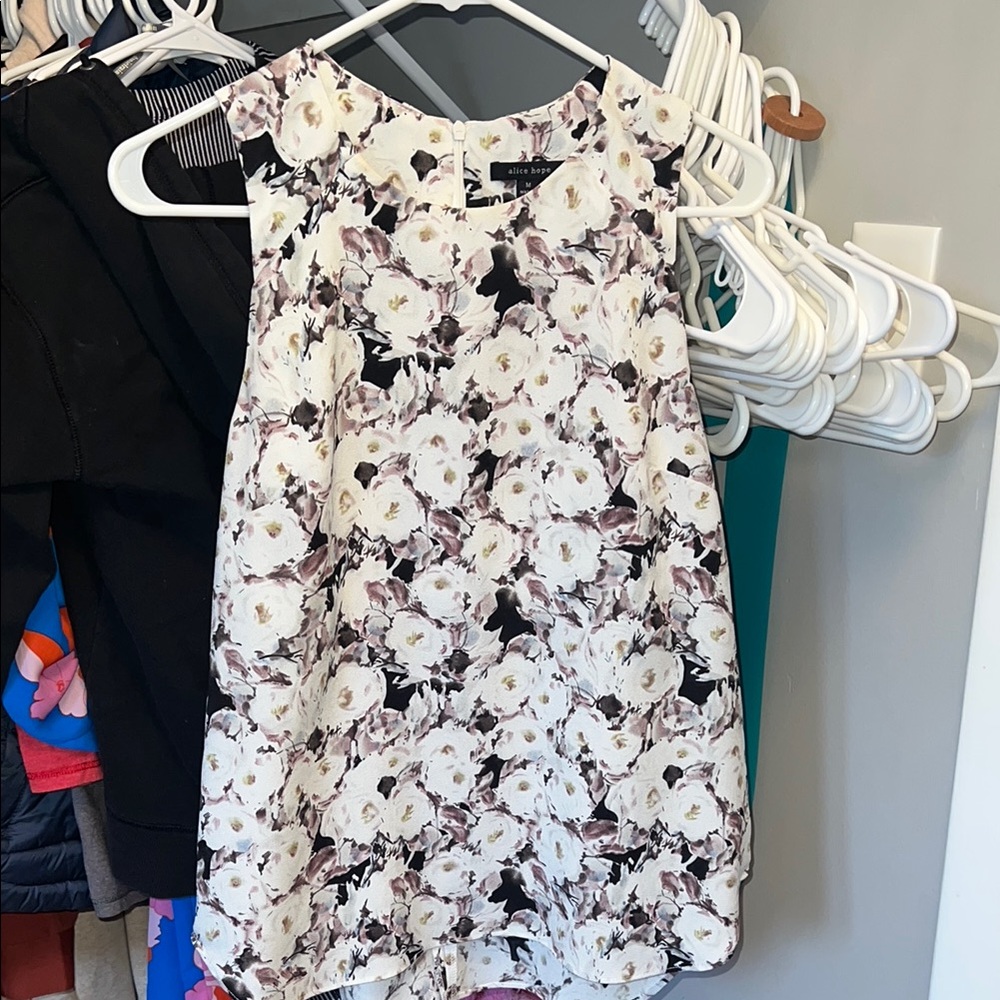 Floral Sleeveless Blouse